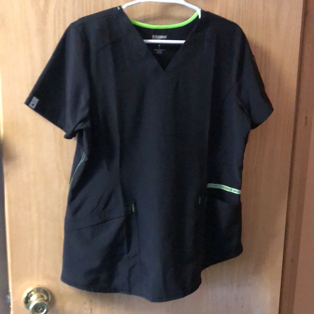Black scrub pants and top set